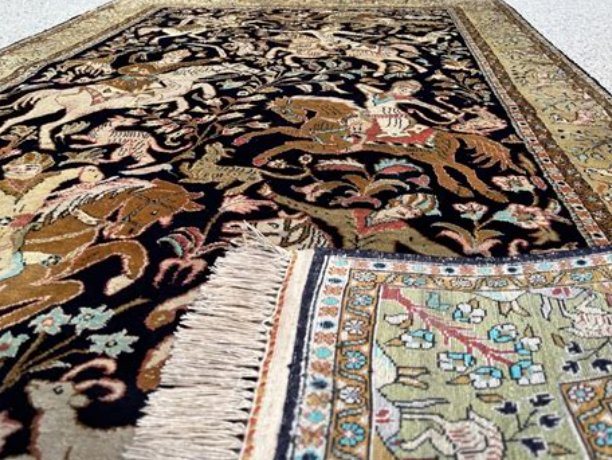 Tapis de soie à scène de chasse, pièce de collection